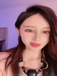 黑丝高跟露脸网红女神出色年夜秀直播，淫声荡语互动撩骚狼友，道具抽插骚穴浪叫嗟叹，脸色好骚啊出色没有要错过